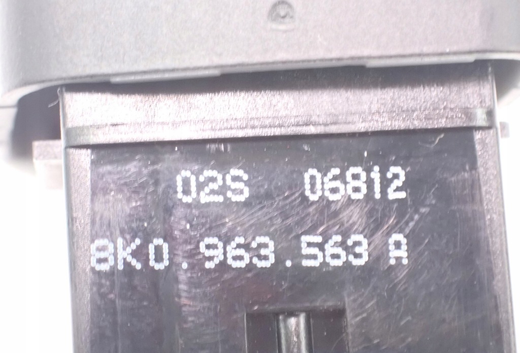 фото №9, 8k0963563a перемикач підігрів сидінь a4 b8