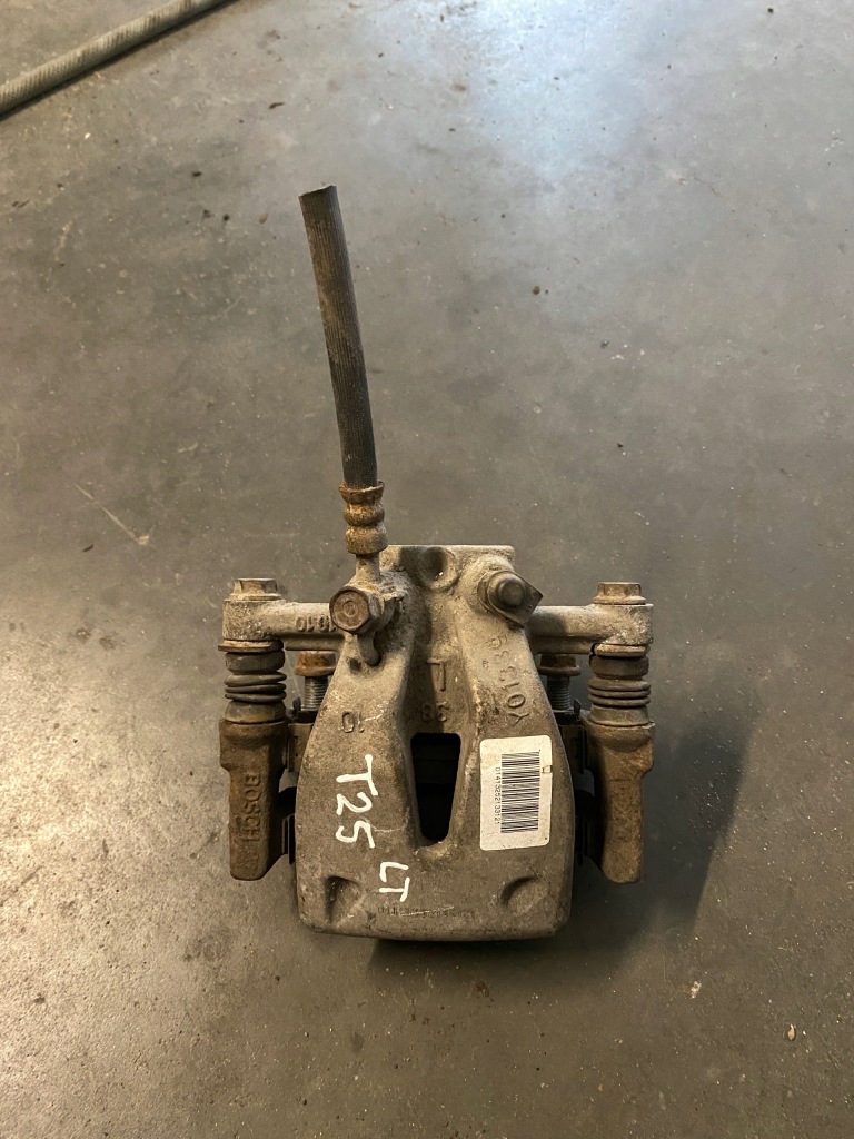 фото №1, Суппорт левый задняя toyota avensis t25