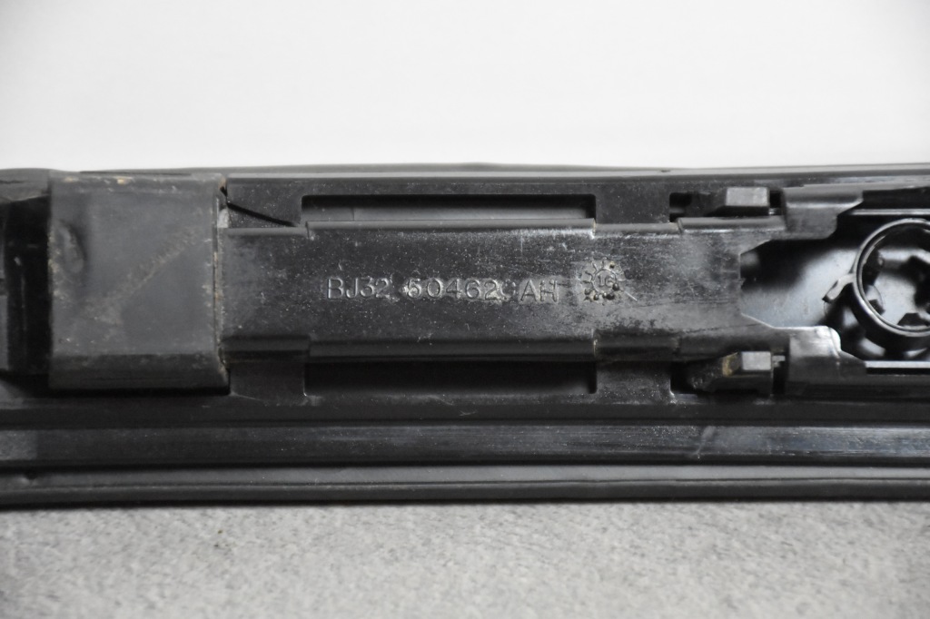 Молдинг накладка дах праві задній range rover evoque l538 bj3250462ah в Україні