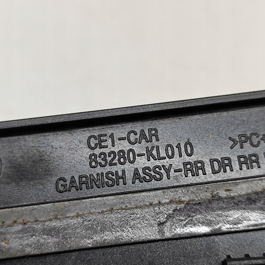 фото №9, Hyundai ioniq 6 2023 правая сторона молдинг / прокладка стекло дверь задних