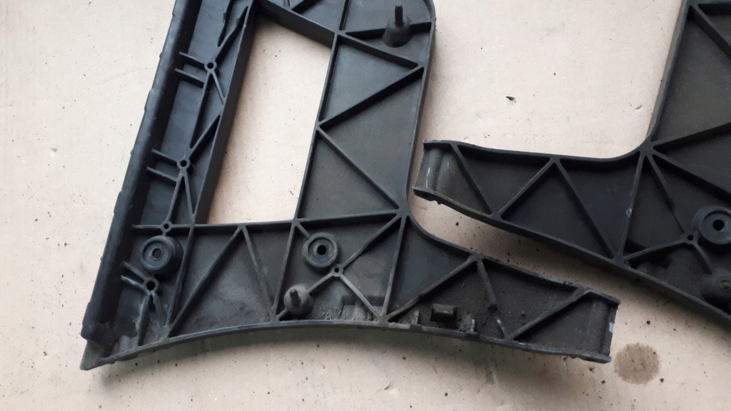 фото №9, A4 b8 s4 направляющая бампера правый левый задняя задний sedan