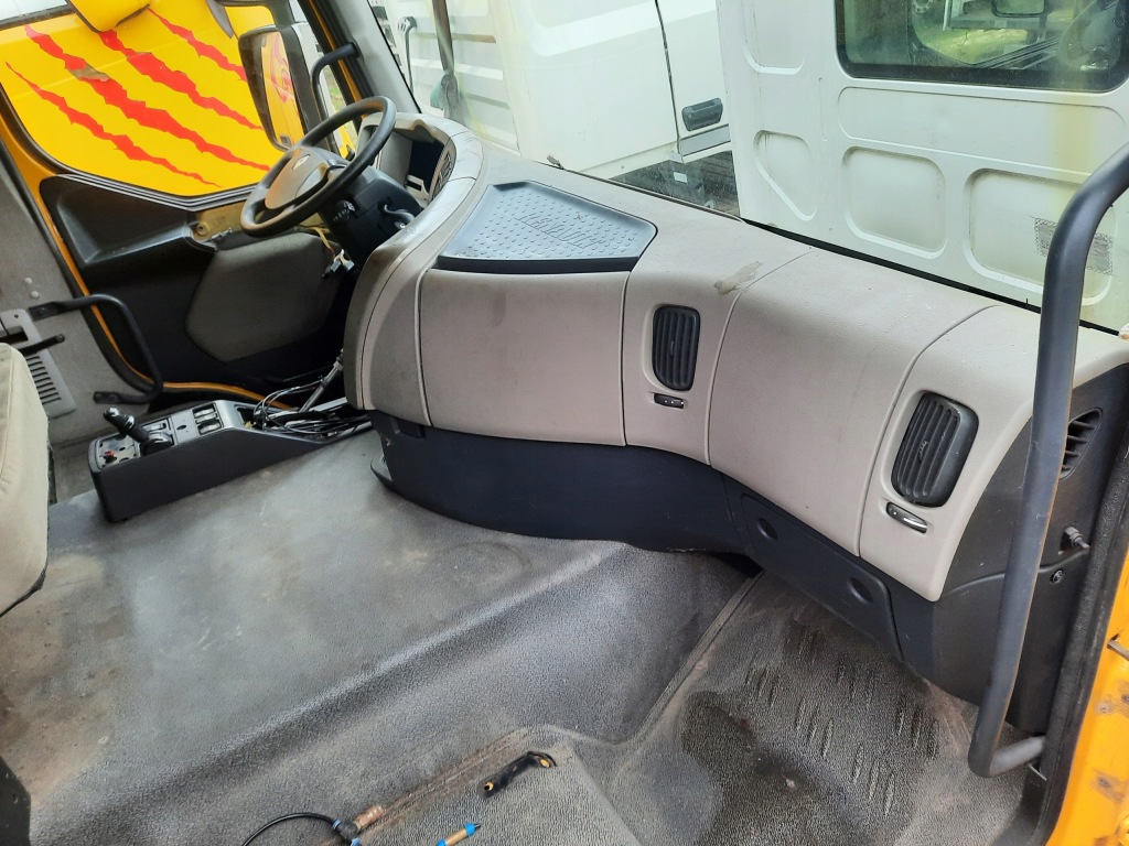 Кабіна комплектна renault premium dxi 460 механічна коробка передач Оригінал