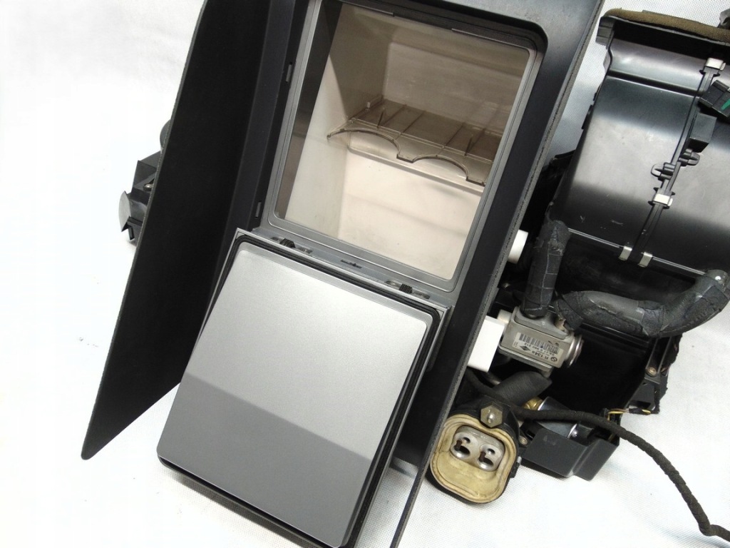 Холодильник bmw e65 e66 комплектная 6980210 0029-d4785 Недорого