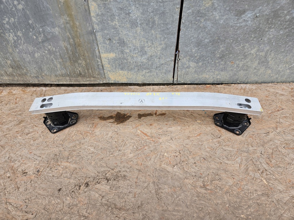 фото №1, Toyota bz4x балка бампера задняя задняя