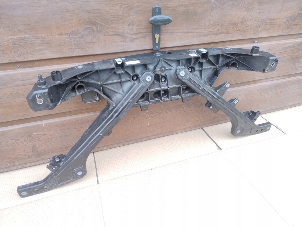 Tesla model y усилитель ремень перед bardzo хороший оригинал Недорого