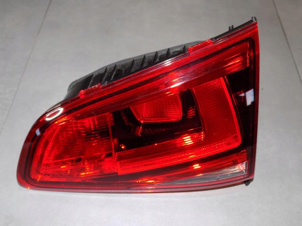 фото №1, Vw golf vii 7 лампа правий задня 5g0945094ae