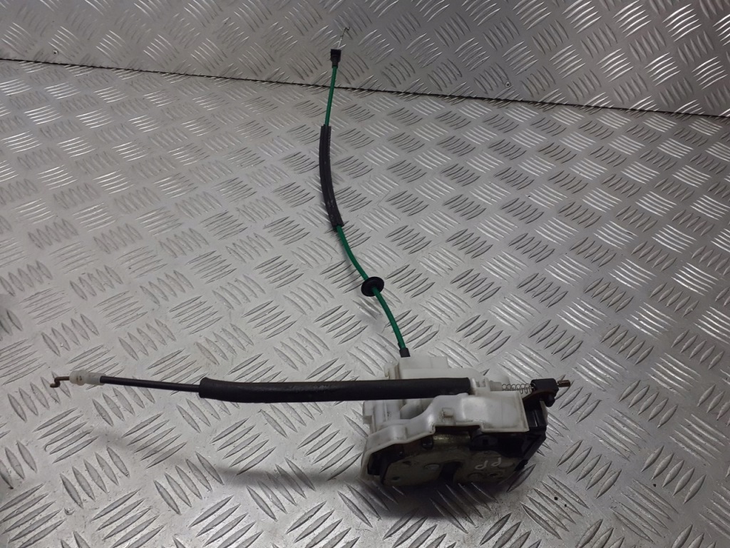 Купити Замок двері центральний правий перед alfa romeo 159 1.9 jtd b7f22