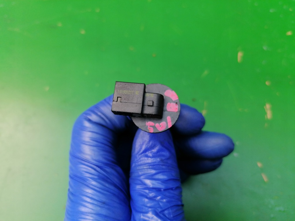 Датчик температуры bmw e90 e92 e91 e87 6915391 Киев