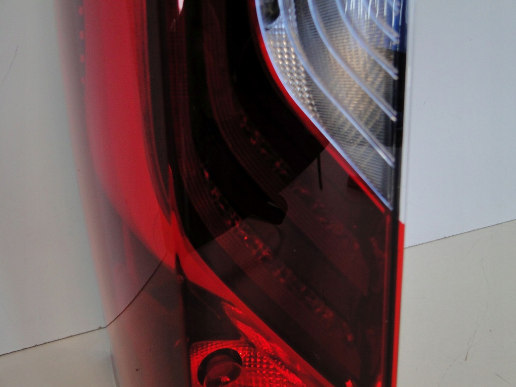 фото №13, Mercedes sprinter 910 w910 лампа задняя левая led