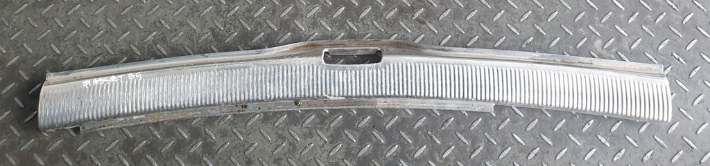 фото №1, Молдинг багажника vw passat b5 kombi