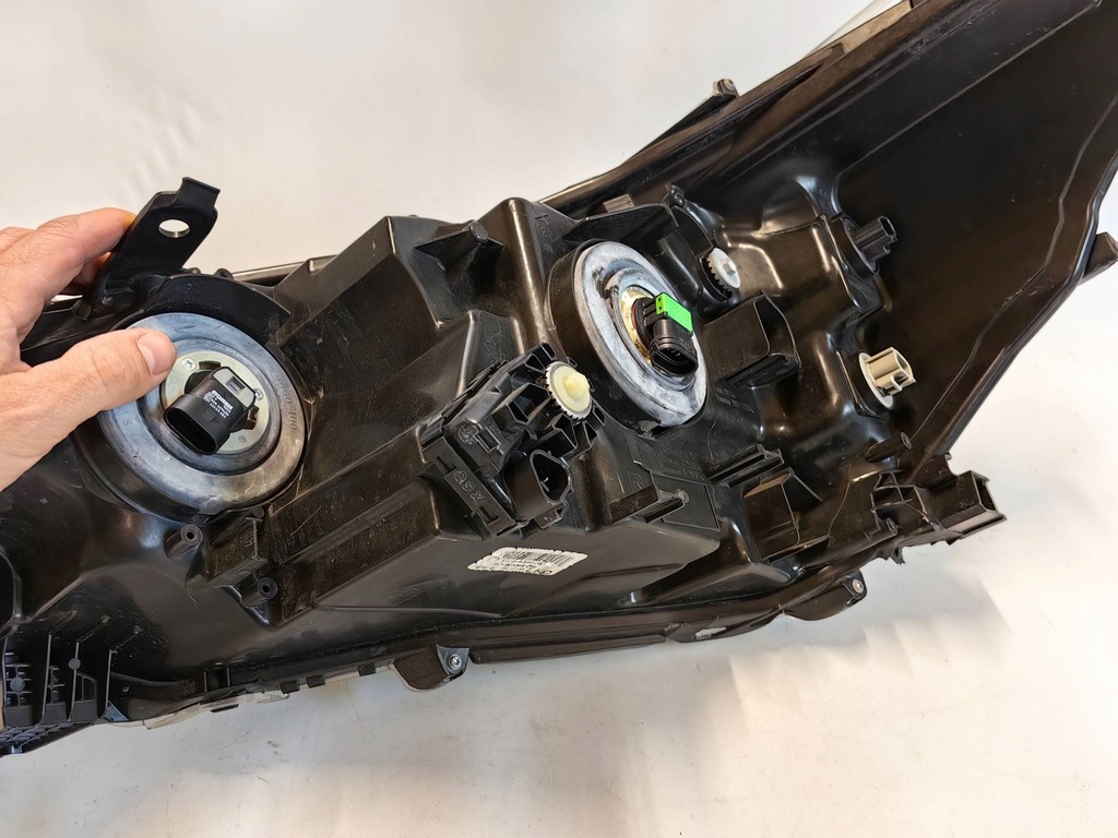 фото №13, Toyota hilux viii lift- лампа звичайна права polecam