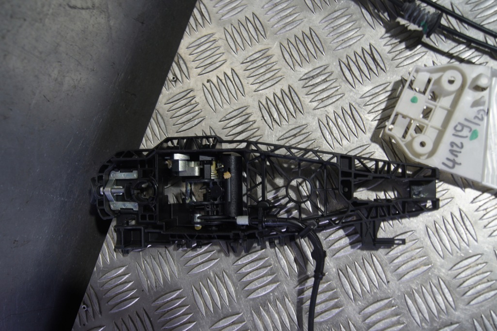 фото №3, Jeep оригінальний номер 52028385 замок двері