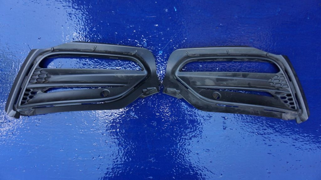 Купить Volvo s60 v60 r-design рестайлинг  - решётка бампера левая правая