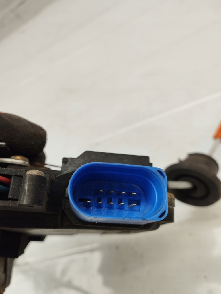 фото №10, Audi a3 8p замок двері лівий перед 4e1837015