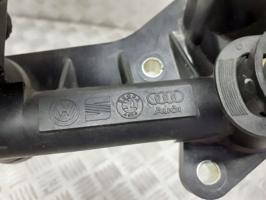 фото №7, Корпус термостата skoda fabia ii 1.2 6v 03c121111b