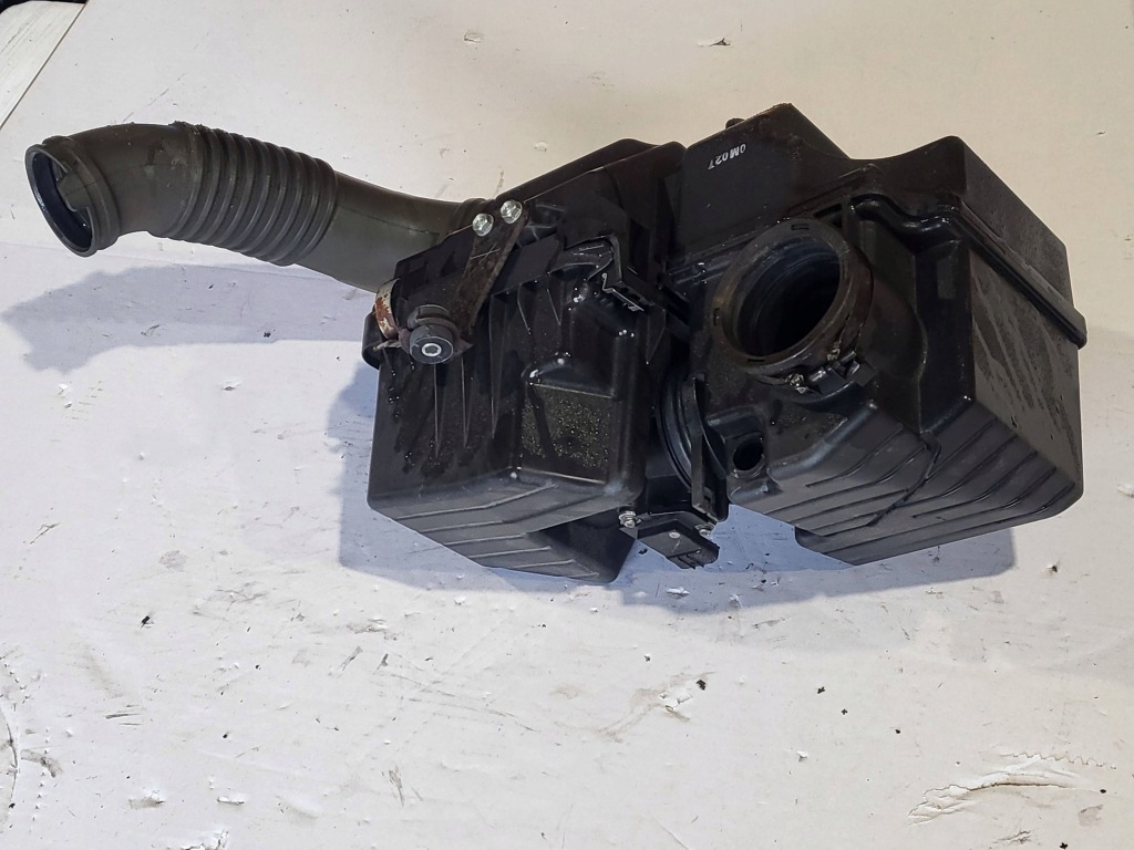 Купить Honda insight ii 1.3 корпус фильтра воздуха