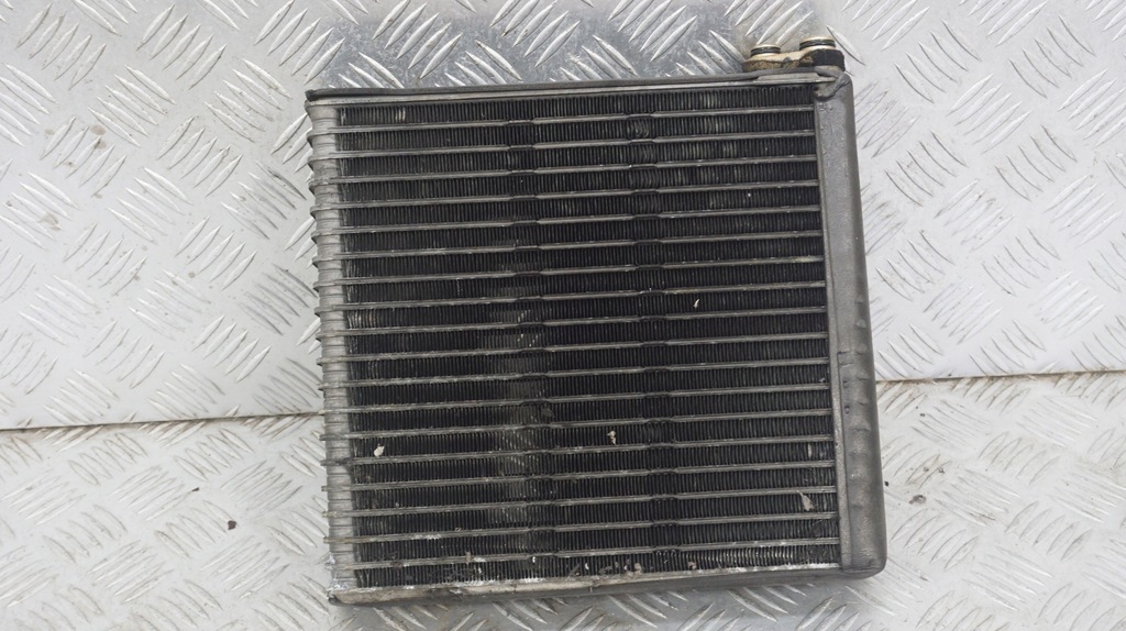 фото №1, Audi a6 c5 2.5 tdi радиатор отопителя eu