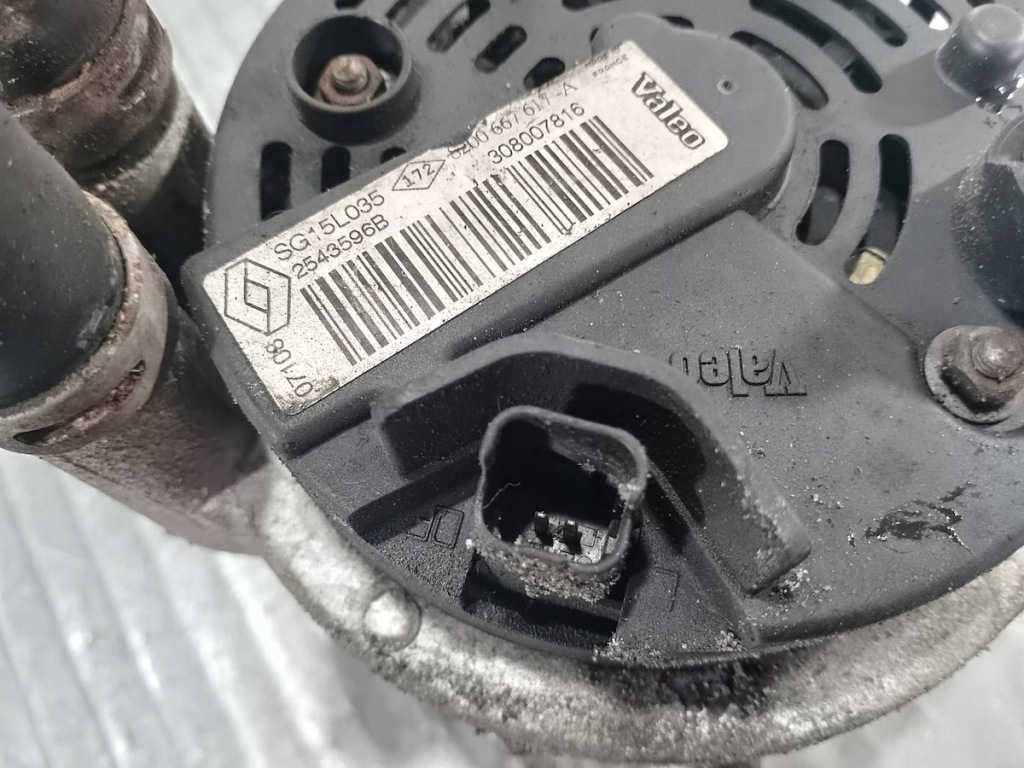 Генератор renault scenic 2 8200667617-a 2549098 1.9 dci с Разборки