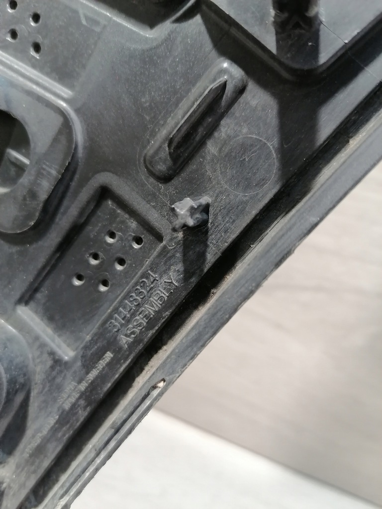 фото №11, Volvo xc40 ii молдинг крыло левый перед 31448324