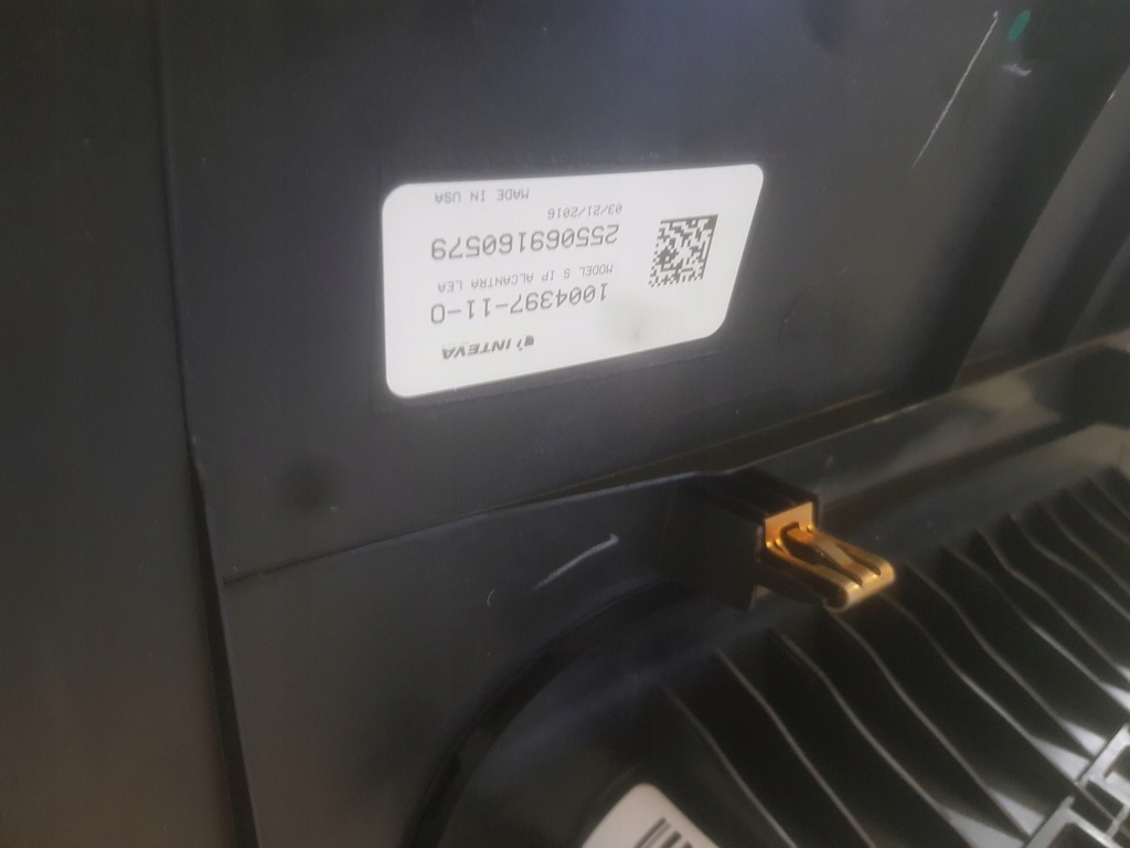 фото №6, Tesla x панель приладів консоль alcantara