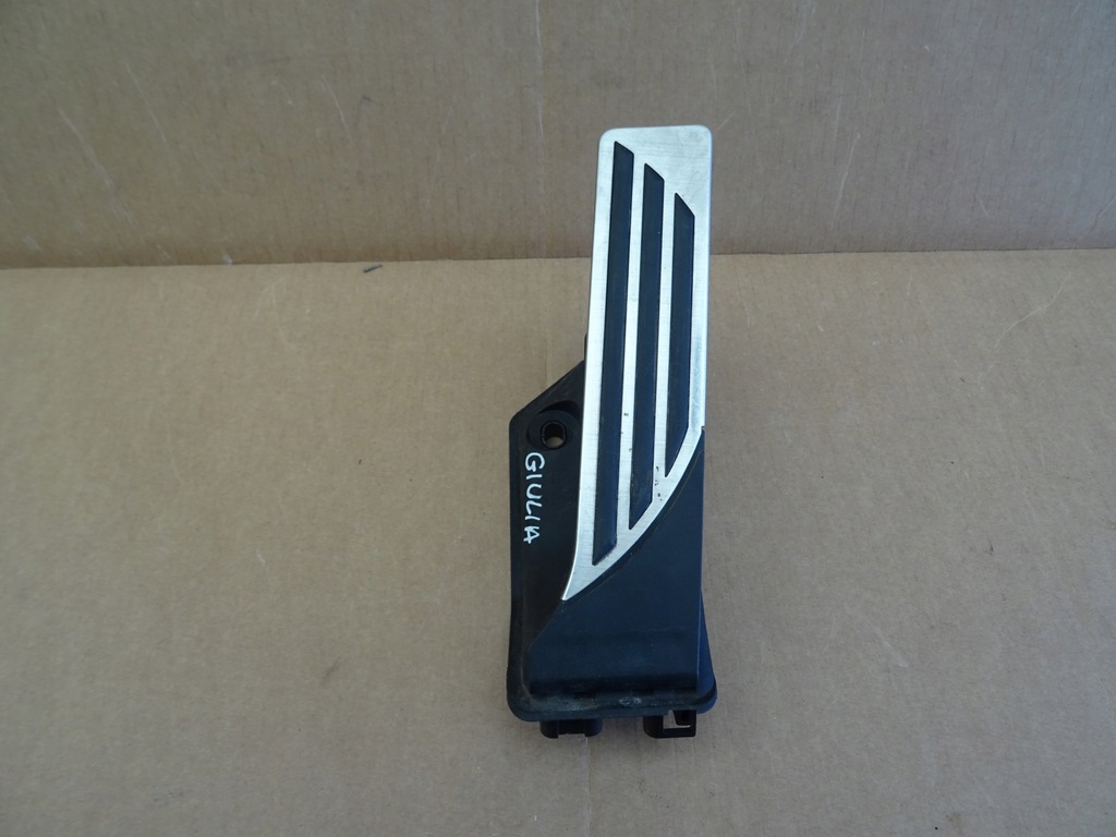 фото №1, Alfa romeo giulia педаль газа