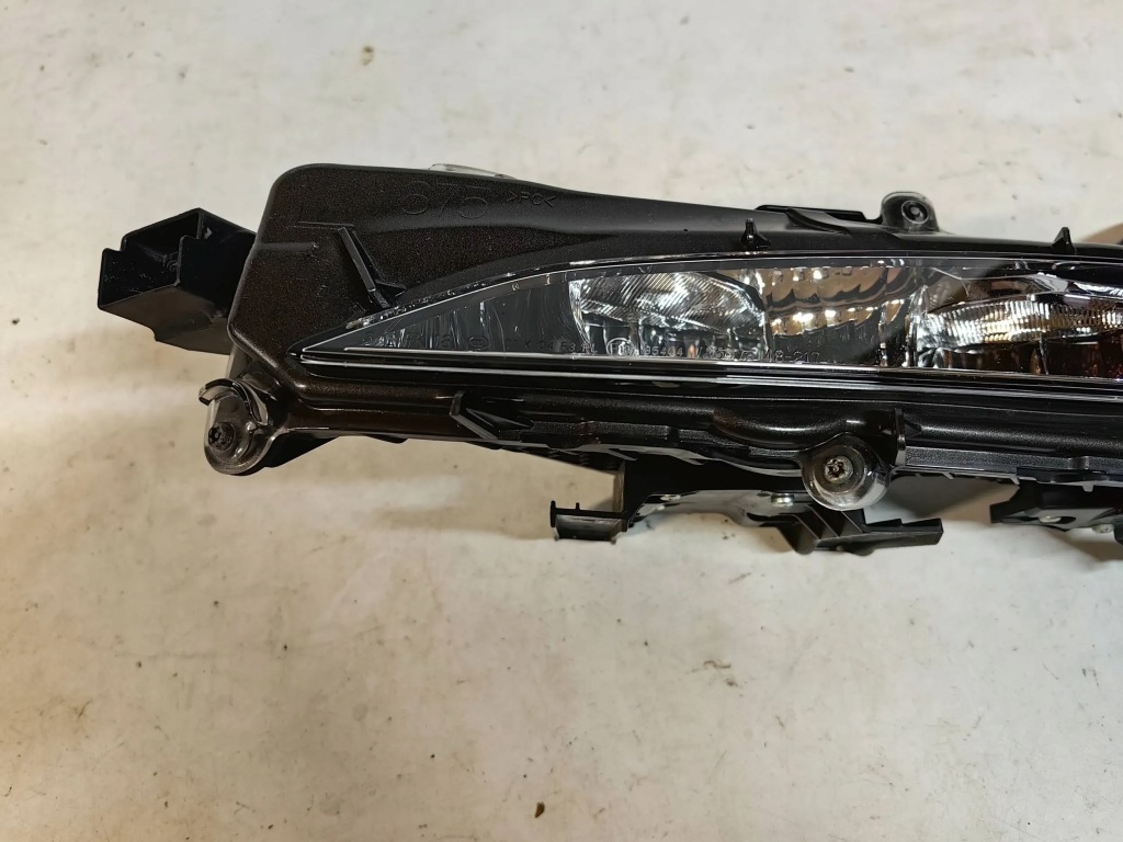 Lexus rx iv рестайлінг  - фара led drl ліва Доставка