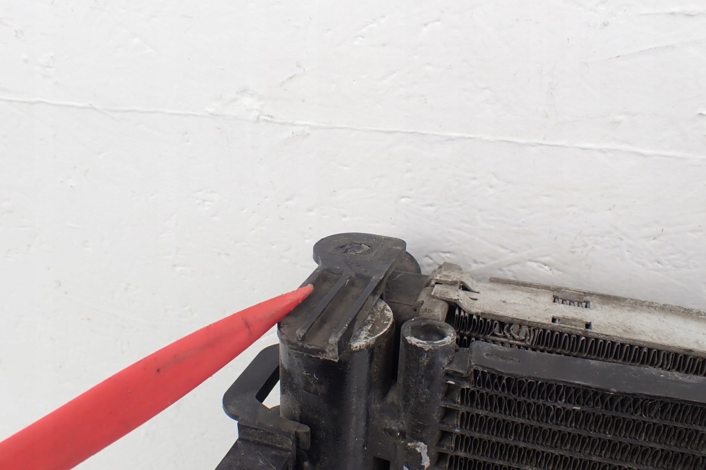 Радиатор воды qashqai 2 1.6 dci 21410-4eb0a с Разборки