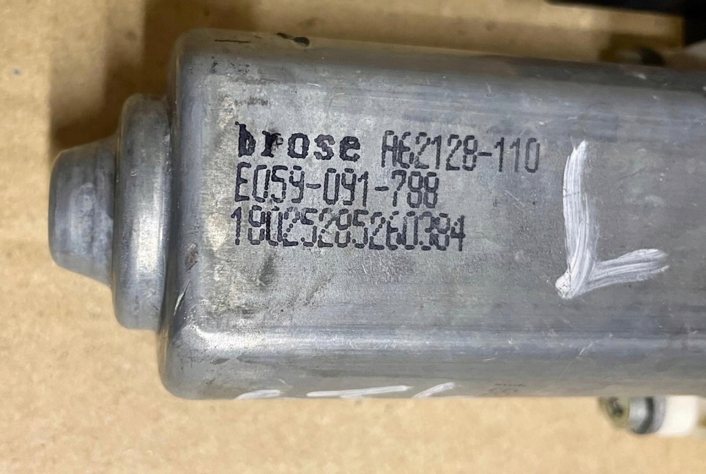 Porsche 991 boxster cayman 981 моторчик підйому скло правий лівий Київ