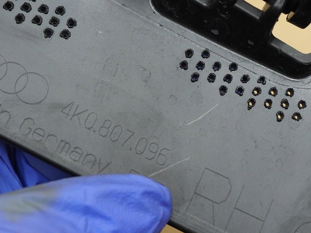 фото №16, Audi a6 c8 2018- заглушка розпилювача права