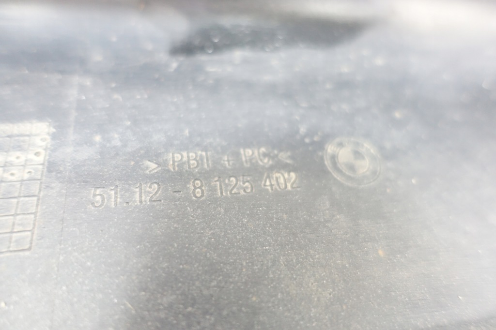 Купити Бампер задня задній bmw 3 e36 8125402