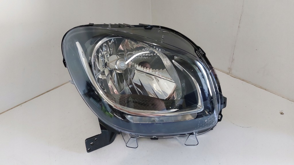фото №1, Лампа правая фара smart forfour w453 a453 led 2014- europa