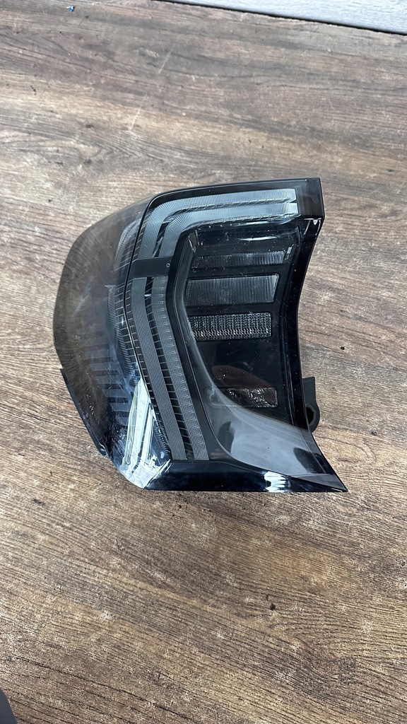 фото №1, Ford explorer 24- лампа задня ліва led europa r2kb-13405-bc