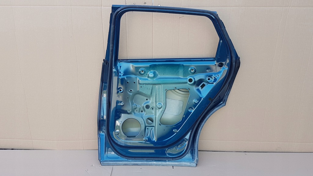 Двері задній праве audi e-tron 4ke 19- Доставка