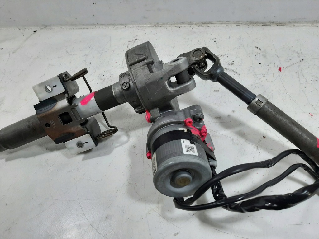 фото №15, Toyota auris e15 1.4 d4d 3d 08r усилитель электрический насос 4520002281