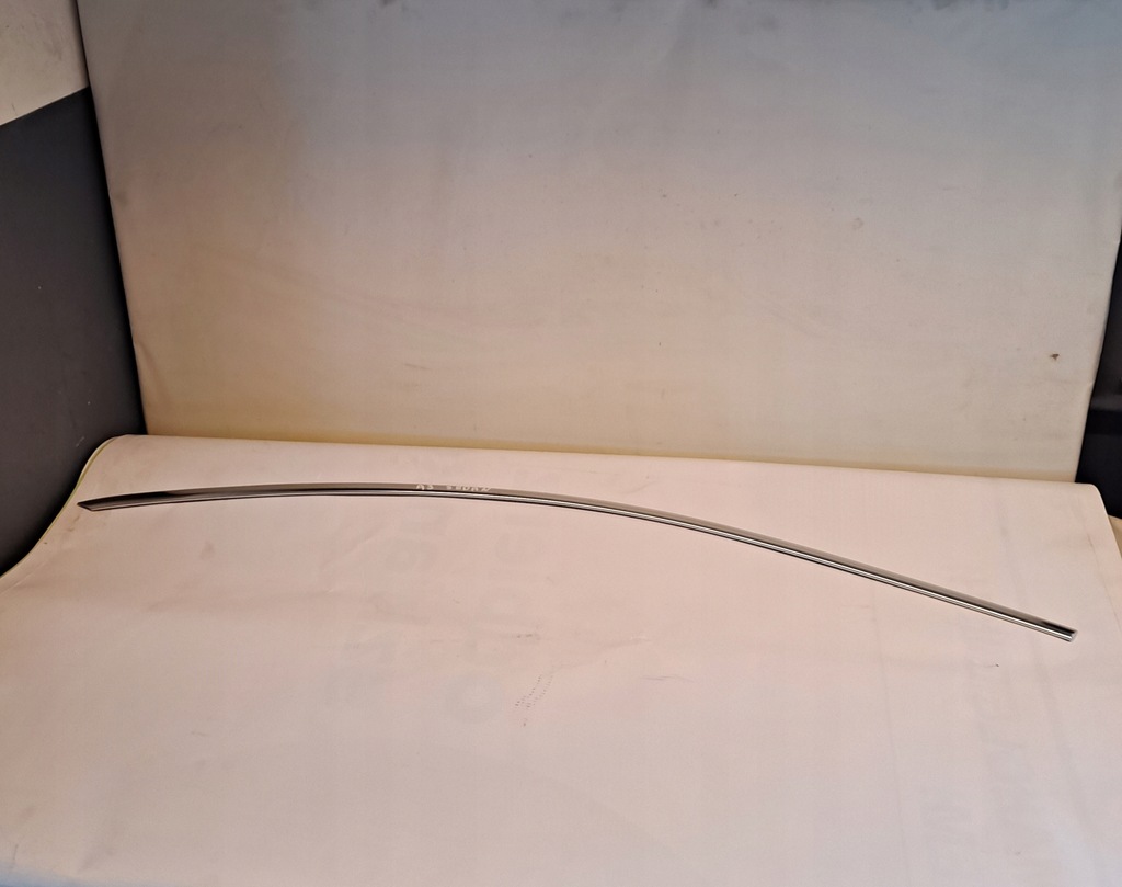 фото №1, Молдинг кровельная хром левый перед audi a3 8y