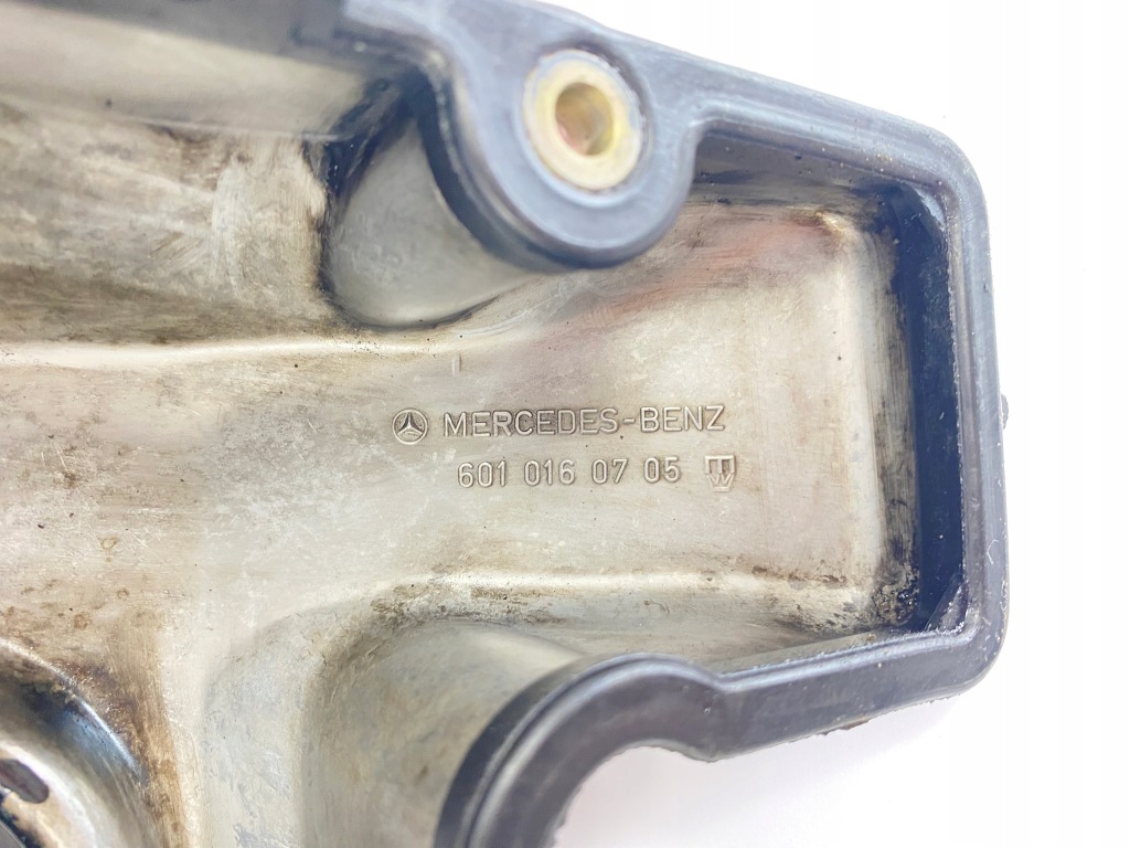 Кришка клапанів капот klawiatury mercedes w124 200d 2,d 200 d 6010160705 Доставка