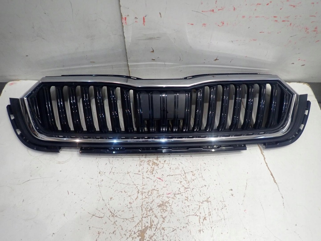 фото №1, Решётка радиатора skoda octavia iv 2020- 5e3