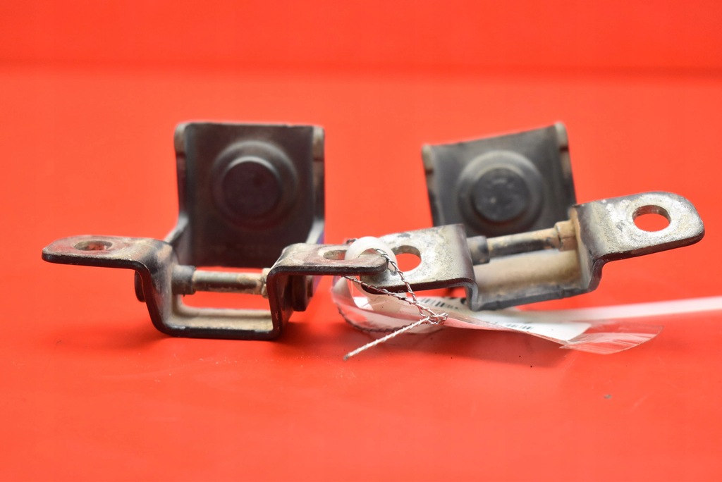 фото №6, Петля петли крышки dacia duster 1 i 15r