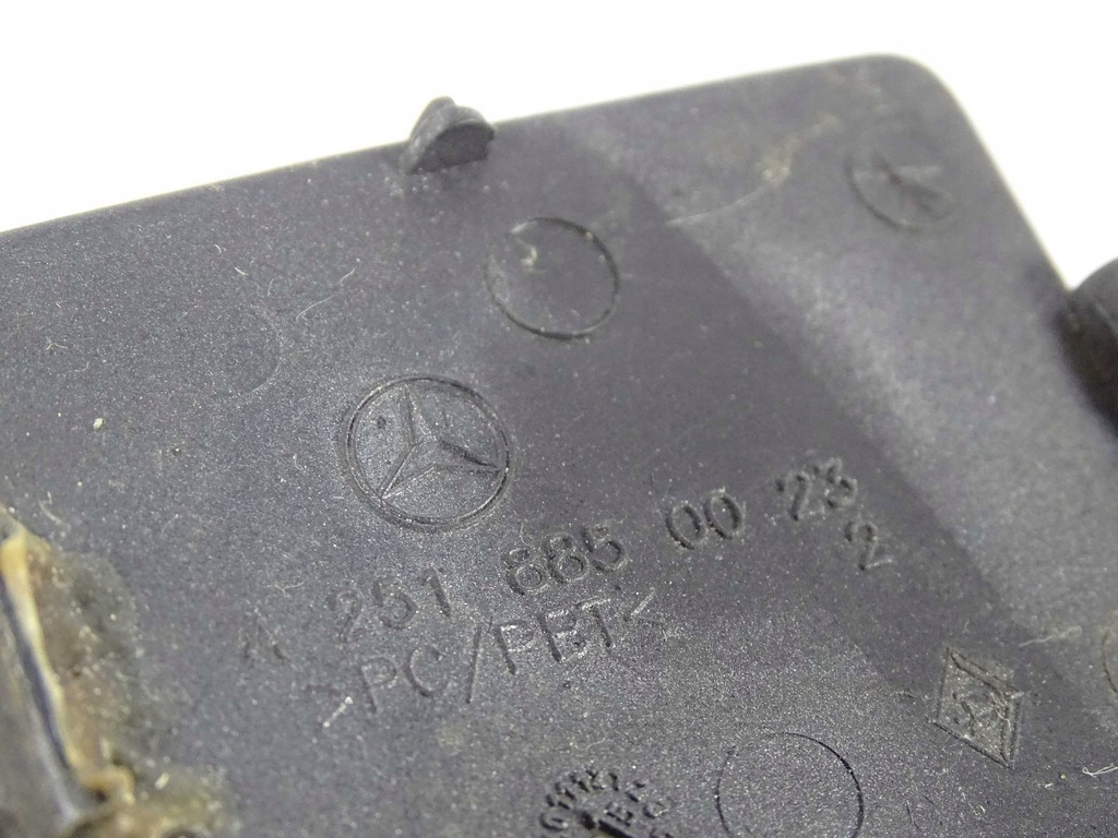 фото №3, Mercedes r klasa w251 заглушка фаркоп перед