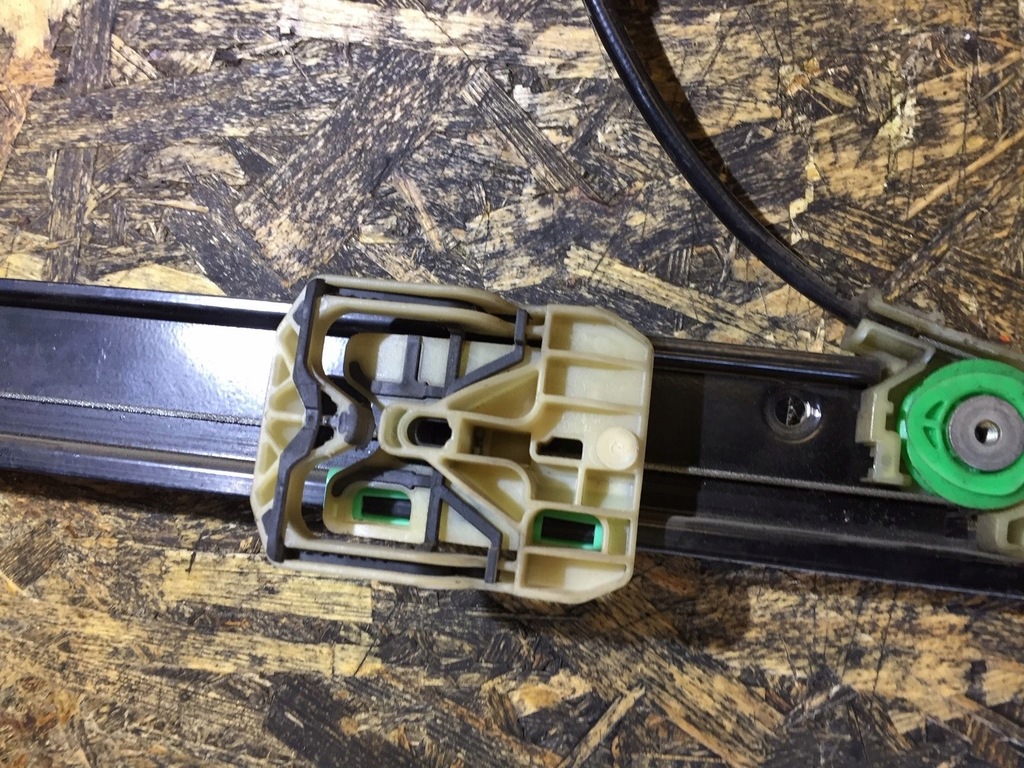 фото №5, Audi a8 d4 механізм підйомник скло лівий задня