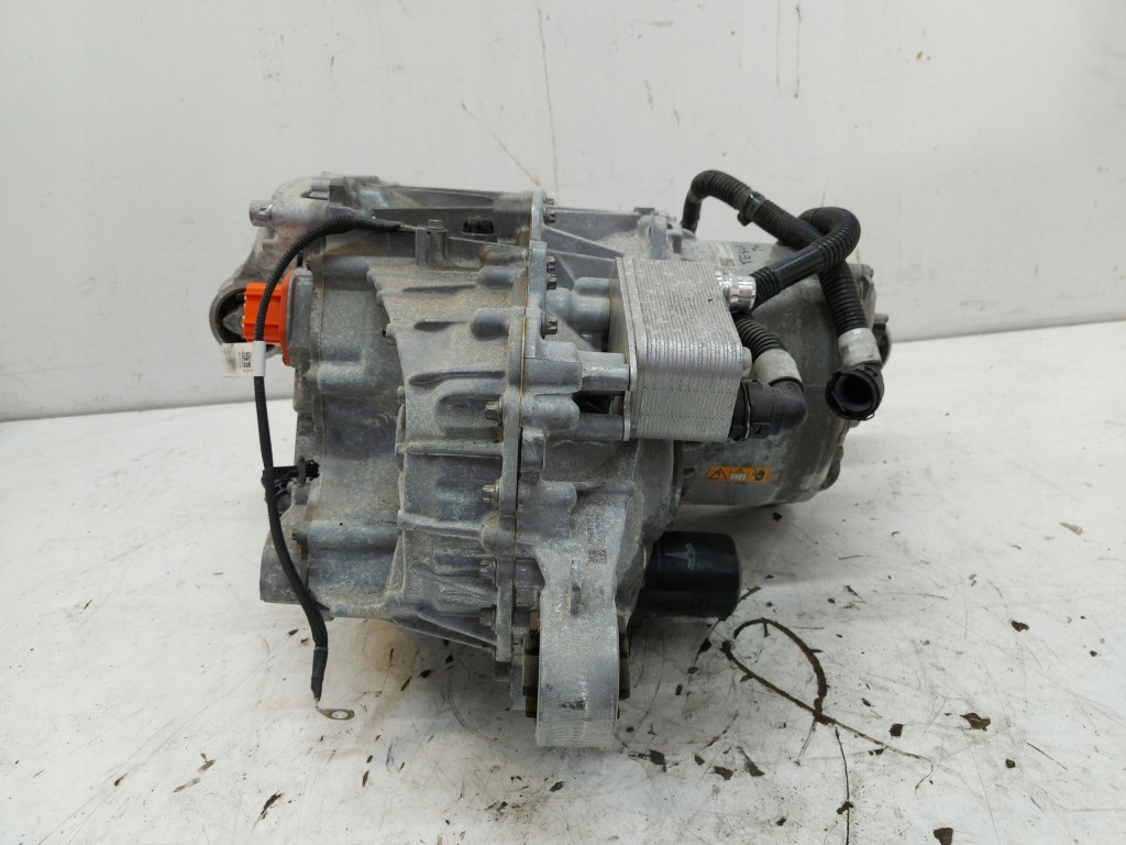 Tesla model 3 двигун привід електричний задній rwd Недорого