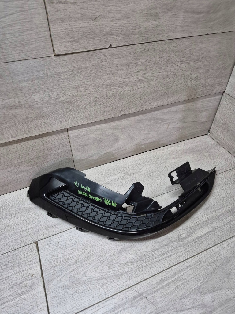 Купить 14394. grecale trofeo решётка бампер правый задняя 670200511