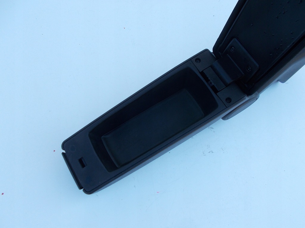 фото №10, Подлокотник крышка кронштейн fiat grande punto