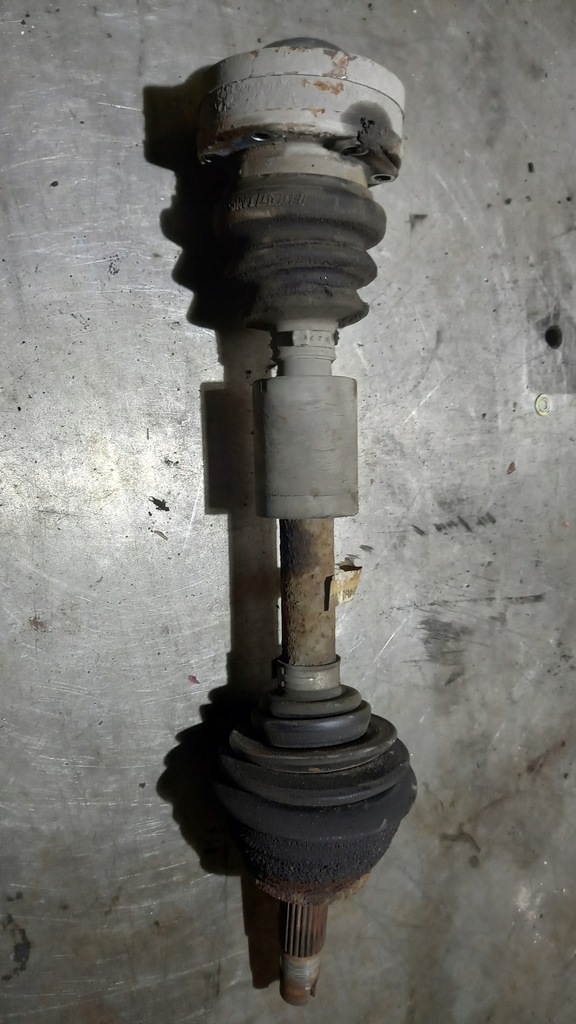 фото №1, Приводной вал левая alfa romeo 147 05r 1.6b