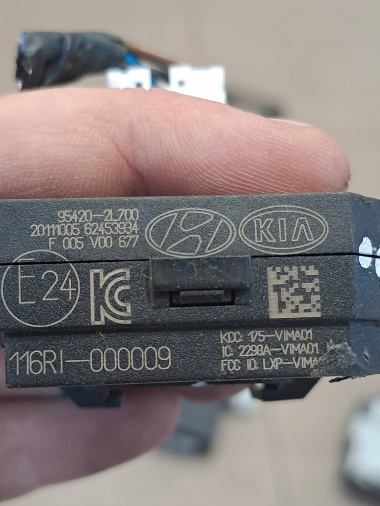 фото №7, Hyundai ix35 бортовой компьютер набор стартовый 39101-2f275