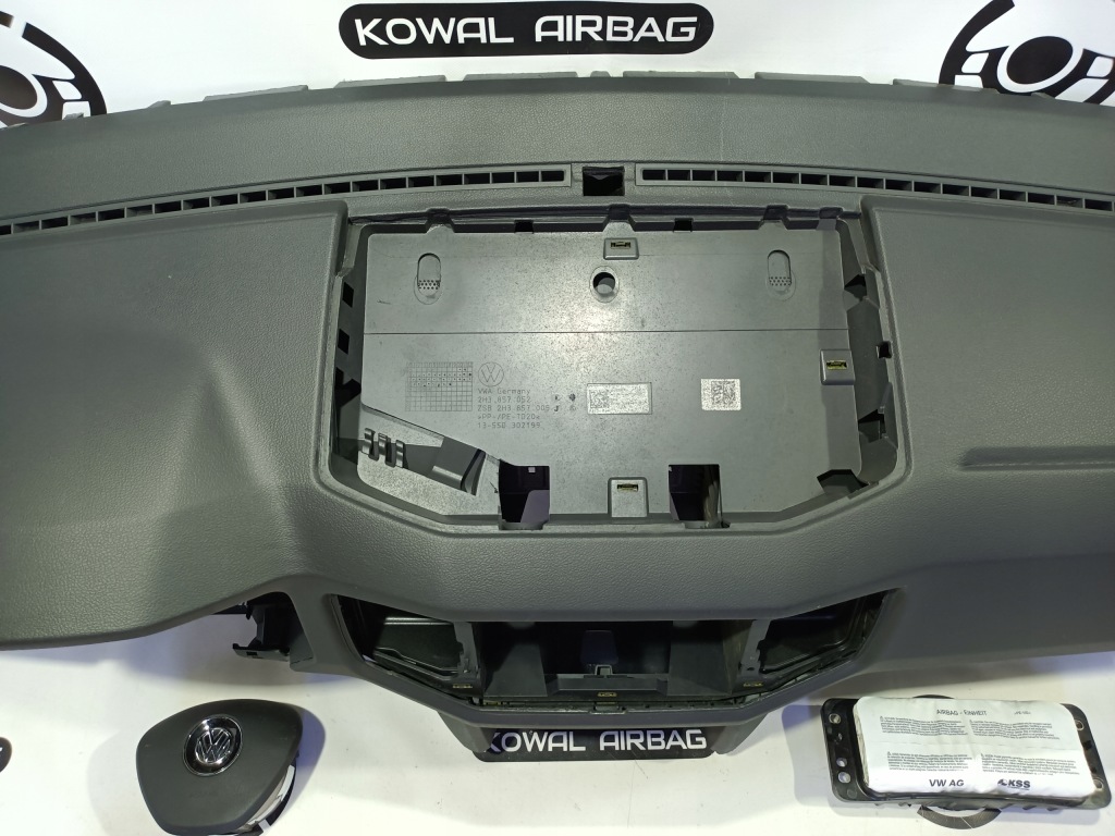 фото №4, Vw amarok приборная панель консоль подушка безопасности подушки безопасности ремни