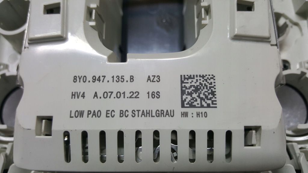 фото №11, Лампа панель стельовий audi a3 8y0947135b демонтаж