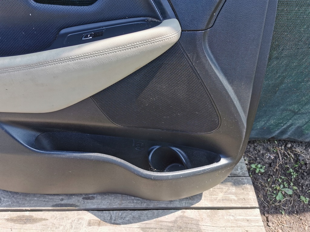 фото №5, Kia carens iv обшивка оббивка двері лівий ліва перед шкіра beż