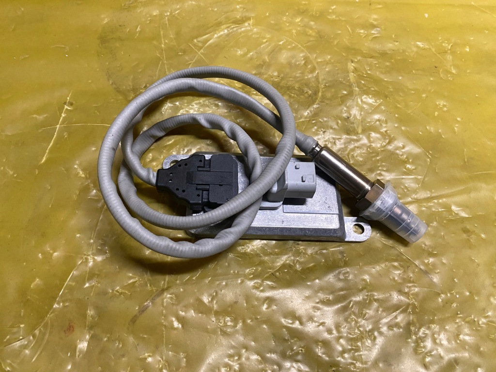 Купити Датчик nox man tgx tgs 51154080008