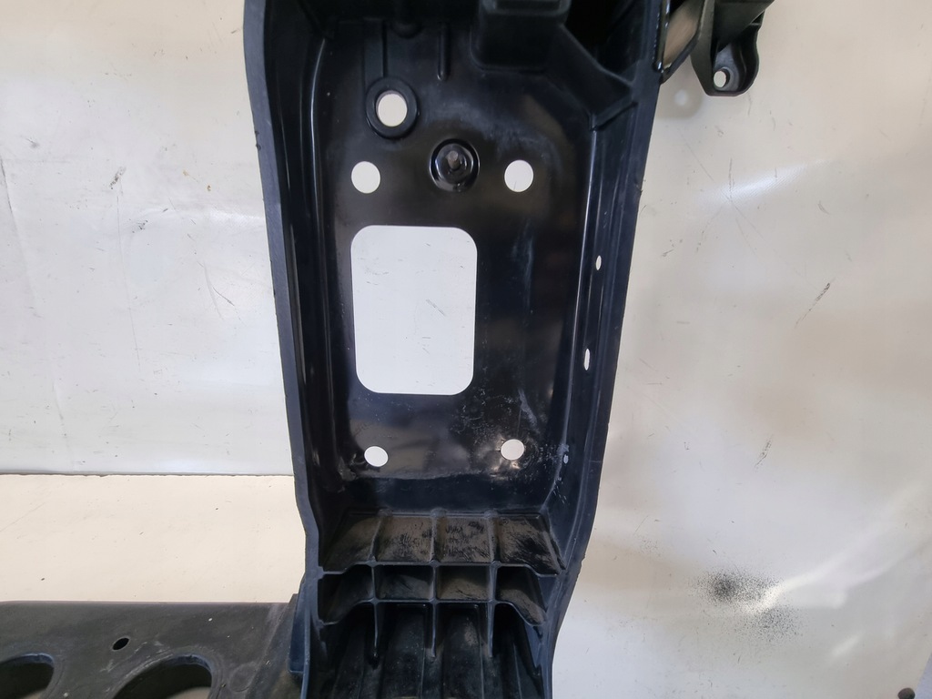 фото №9, Hyndai tucson iii pas передний усилитель